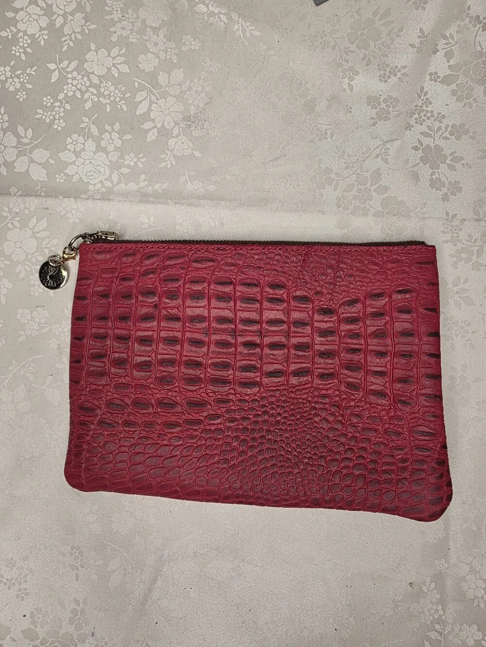 Planner Perfect Red Alligator Croc Embossed Leather Zippered Pouch Clutch